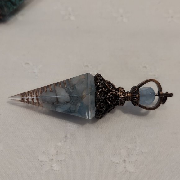 Aquamarine Chip Crystal Pendulum - Picture 3 of 6